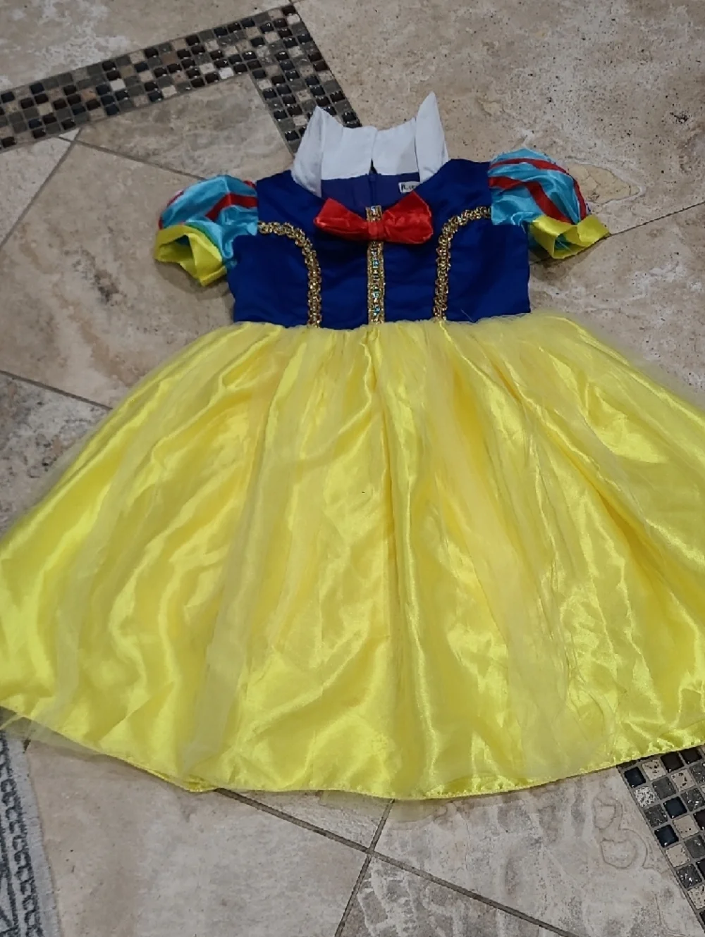 Snow White  Princess  Costume with Red Bow